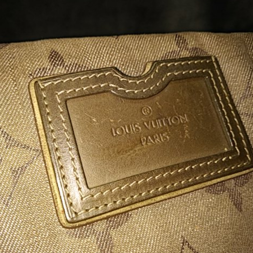 Louis Vuitton Besace Impression Bag - Picture 5 of 7